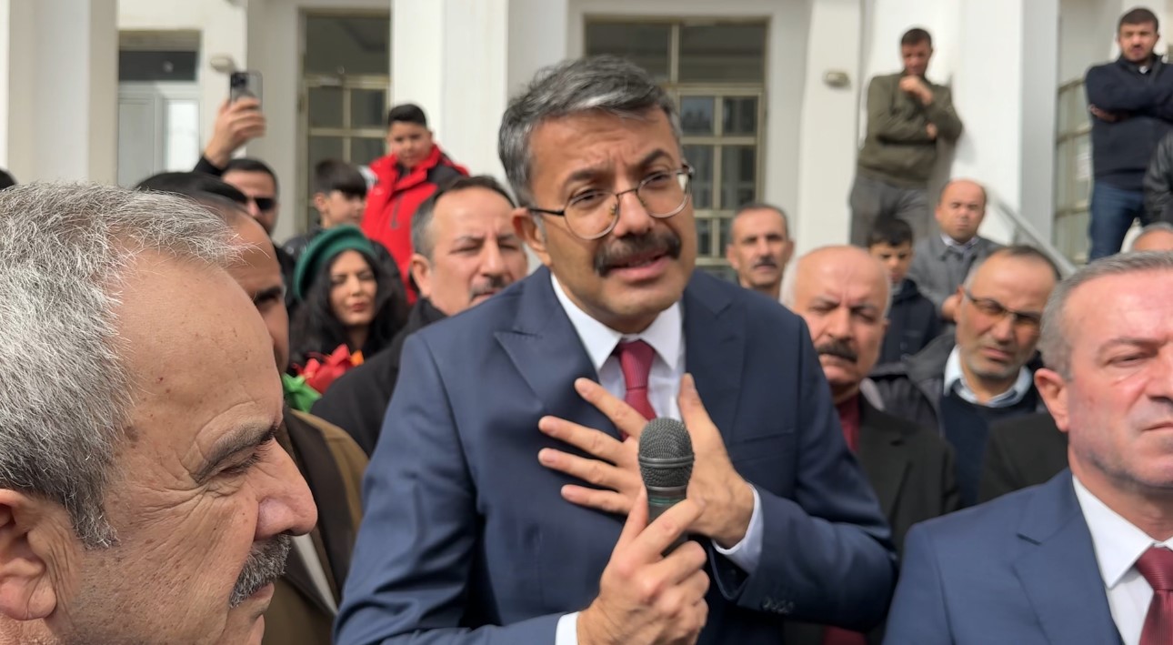 bakan yardimciligina atanan vali ali celikten veda ziyareti 5