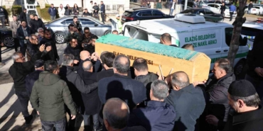 bakan-yardimcisi-aktasin-annesi-son-yolculuguna-ugurlandi-2POn5yCW.jpg