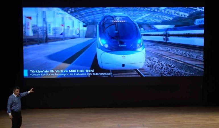 bakan-yardimcisi-boyraz-genclere-milli-hizli-treni-boyle-tanitti-wcszdy1E.jpg