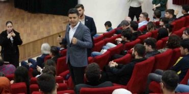 bakan-yardimcisi-boyraz-ufest-canakkalede-genclerle-bulustu-FwdRpMlj.jpg