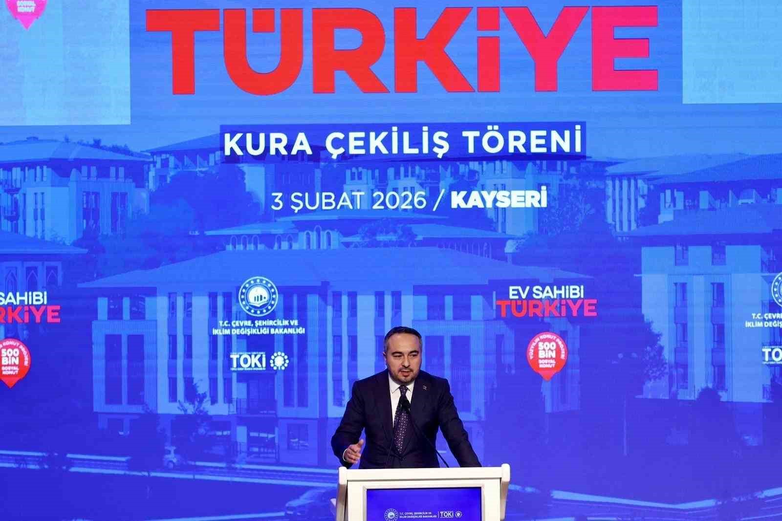 Bakan Yardımcısı Demiralp: "Ev Sahibi Türkiye sloganıyla Kayseri’de 7 bin 562 konutumuzun kura çekimini gerçekleştiriyoruz" 4 bakan yardimcisi demiralp ev sahibi turkiye sloganiyla kayseride 7 bin 562 konutumuzun kura cekimini e65uCEkq