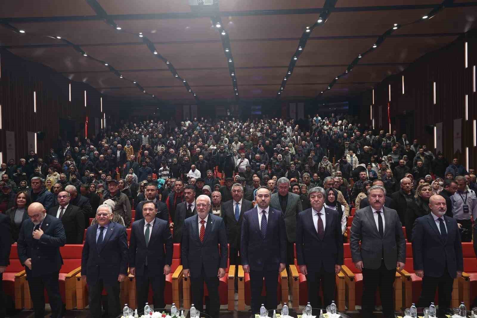 Bakan Yardımcısı Demiralp: "Ev Sahibi Türkiye sloganıyla Kayseri’de 7 bin 562 konutumuzun kura çekimini gerçekleştiriyoruz" 6 bakan yardimcisi demiralp ev sahibi turkiye sloganiyla kayseride 7 bin 562 konutumuzun kura cekimini zQLOUIYY