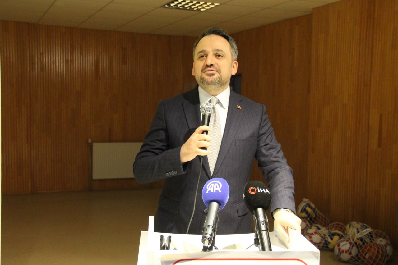 bakan yardimcisi enes eminoglu ulkemizde ozellikle son 20 yilda sessiz bir devrim yasandi 0 WGgrruML
