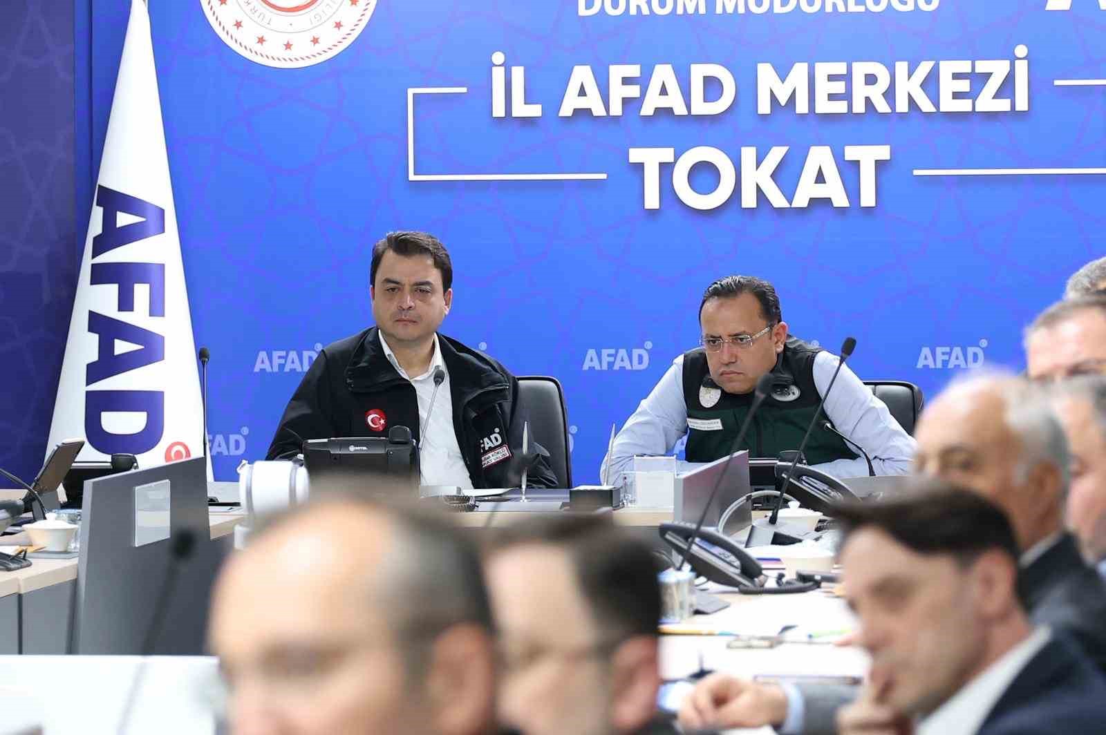 Bakan Yardımcısı Gizligider: "Reşadiye’de debi saniyede 354, Niksar’da ise 479 metreküpe ulaştı" 9 bakan yardimcisi gizligider resadiyede debi saniyede 354 niksarda ise 479 metrekupe ulasti 5 AIHb4nAY