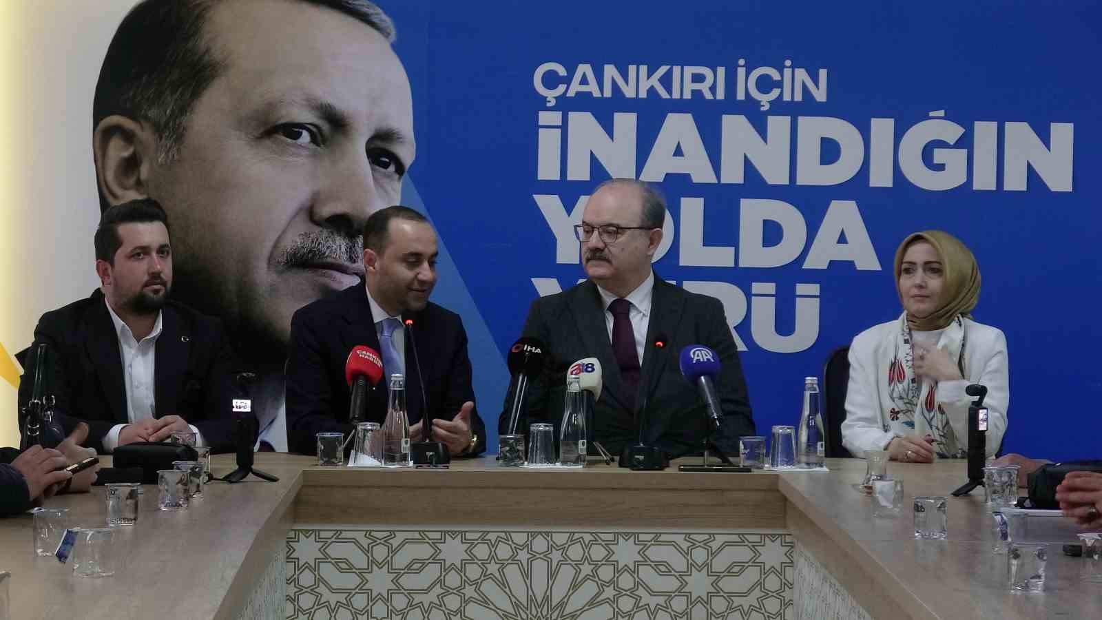 bakan yardimcisi serdar cam cankiri devletimize katma deger uretmektedir 1 r9cI9tCZ