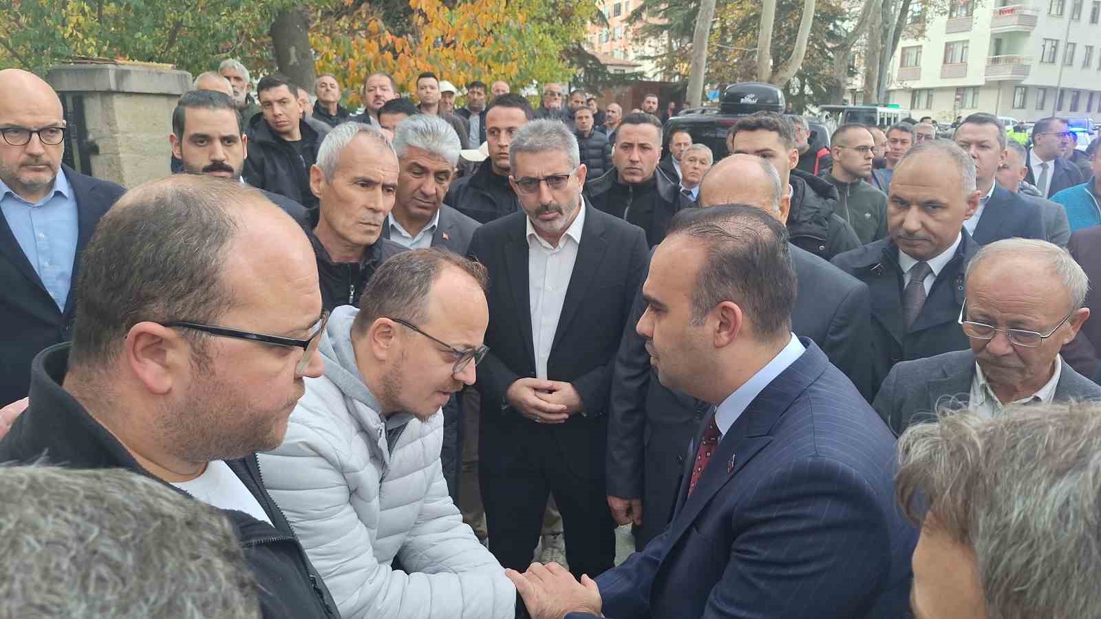 bakan yardimcisi zekeriya costunun aci gunu 1 fBXf4UWW