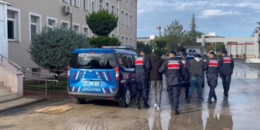 bakan-yerlikaya-10-il-merkezli-duzenlenen-operasyonlarimizda-58-milyar-liralik-islem-hacmi-bulunan-79-9txSAEhQ.jpg