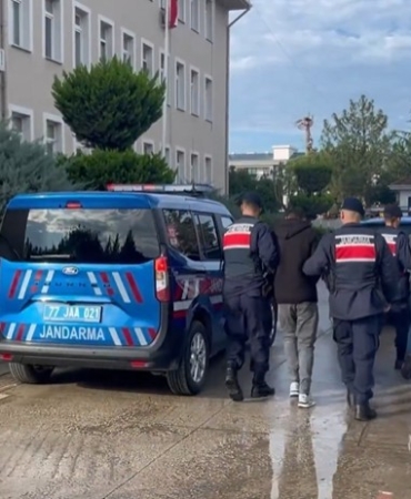 bakan-yerlikaya-10-il-merkezli-duzenlenen-operasyonlarimizda-58-milyar-liralik-islem-hacmi-bulunan-79-9txSAEhQ.jpg