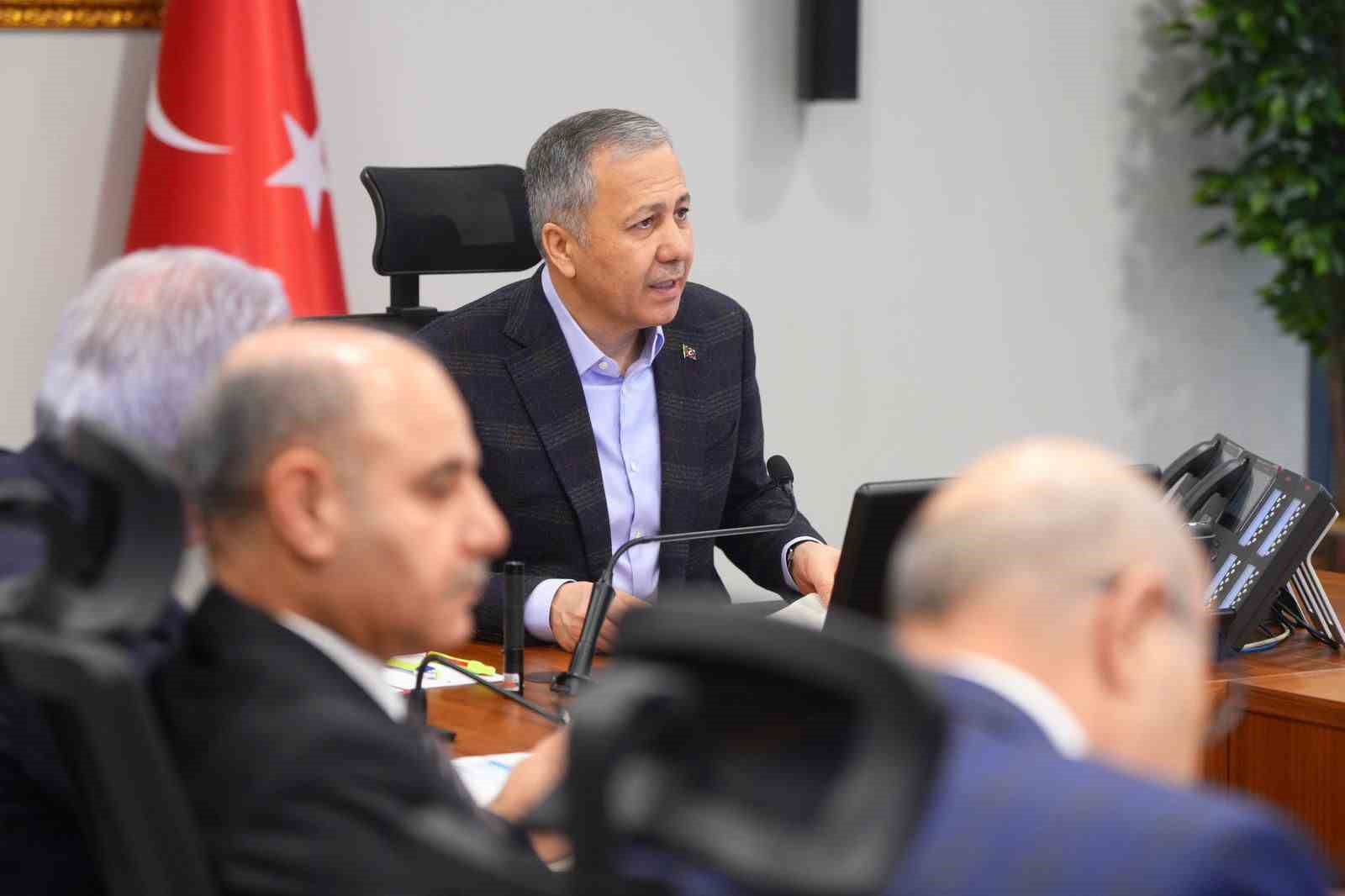 bakan yerlikaya 81 ilin valisi ile cevrim ici koordinasyon toplantisi gerceklestirdi 1 23M1ihTD