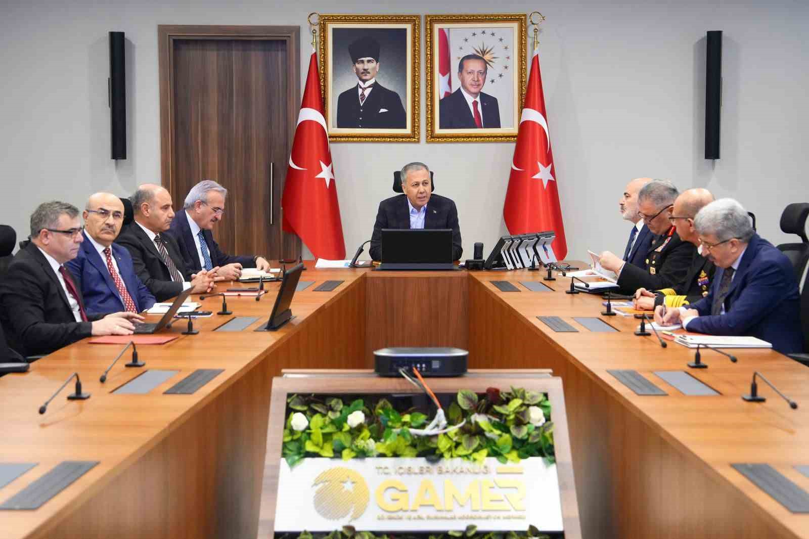 bakan yerlikaya 81 ilin valisi ile cevrim ici koordinasyon toplantisi gerceklestirdi 2 F6yTgO21