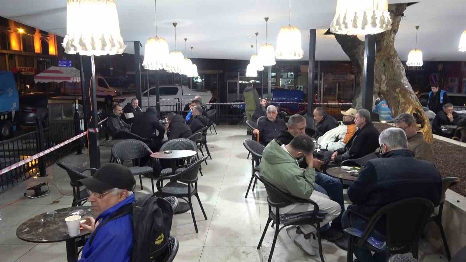 Bakan Yerlikaya, deprem bölgesinde incelemelerde bulundu 6 bakan yerlikaya deprem bolgesinde incelemelerde bulundu 2 gHO4Siwj