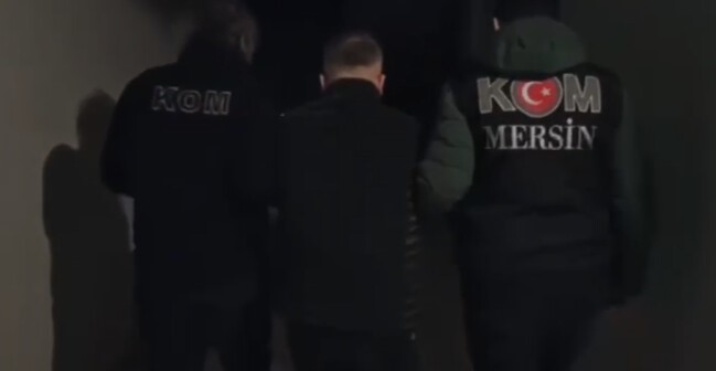 bakan yerlikaya organize suc orgutune yonelik duzenledigimiz operasyonda 38 supheliyi yakaladik 0 6SL3B4J7