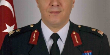 bakan-yerlikaya-tuggeneral-selami-aksit-gecirdigi-rahatsizlik-sonucu-vefat-etmistir-1XIpI67V.jpg
