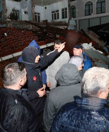 bakan-yerlikaya-yikilan-3-bina-ve-1-is-yerinde-incelemelerde-bulunduk-ePG2rsTV.jpg