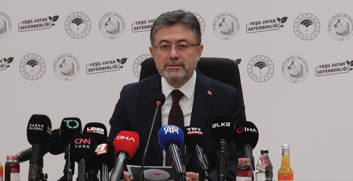bakan yumakli 1 yilda 550 milyon fidan ve tohumu toprakla bulusturmayi hedefliyoruz 0 ATEJChMp
