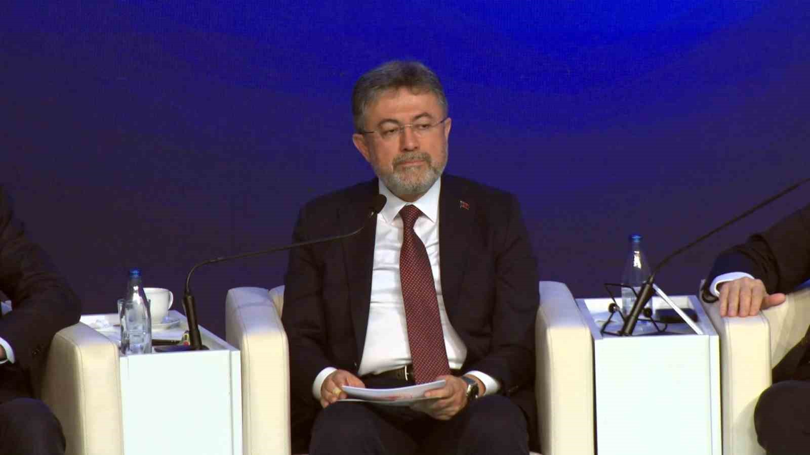 Bakan Yumaklı: "2026 yılındaki yağışlar uzun yıllar ortalamasının yüzde 32.5 üzerinde" 4 bakan yumakli 2026 yilindaki yagislar uzun yillar ortalamasinin yuzde 325 uzerinde 0 zXBTsOs9