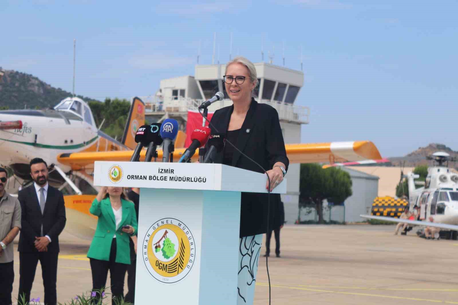 bakan yumakli 28 ucak 119 helikopter 14 iha ile yesil vatanimiza havadan kalkan oluyoruz F7g6S8bi