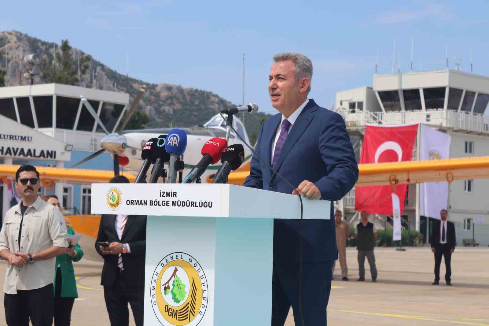 bakan yumakli 28 ucak 119 helikopter 14 iha ile yesil vatanimiza havadan kalkan oluyoruz