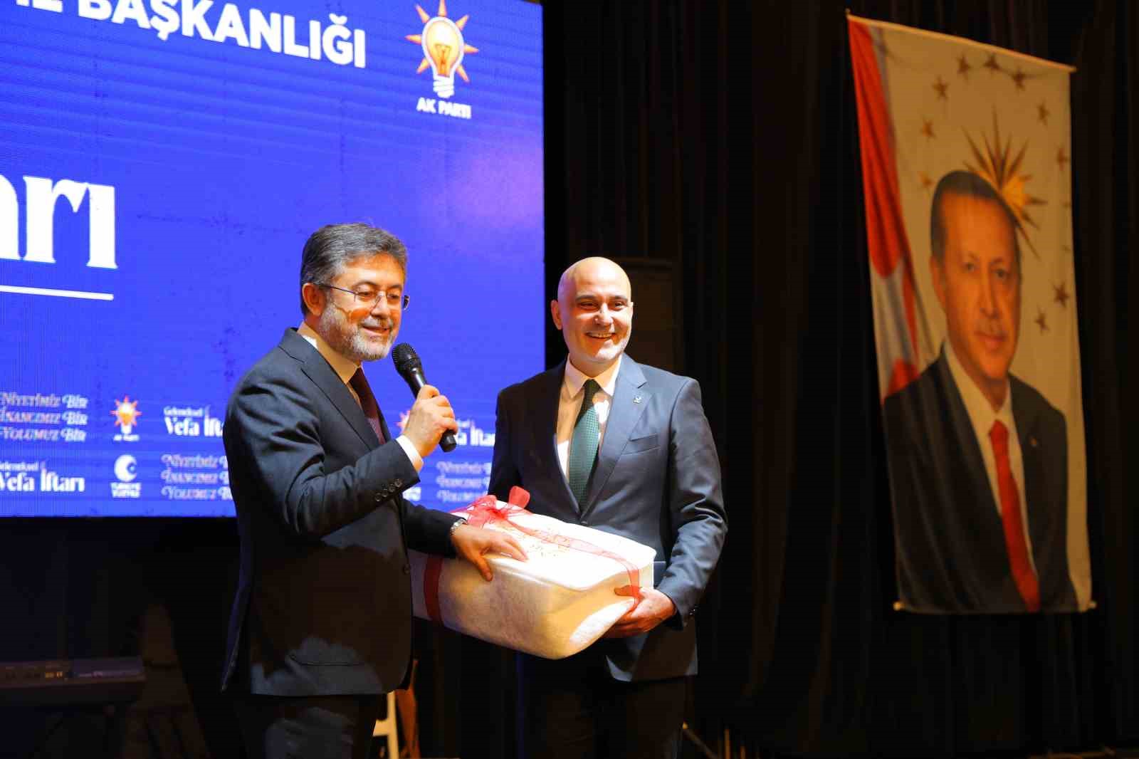 bakan yumakli biz bolgemizde huzurun hakim olmasini isteyen bir ulkeyiz 2 STjFth5E