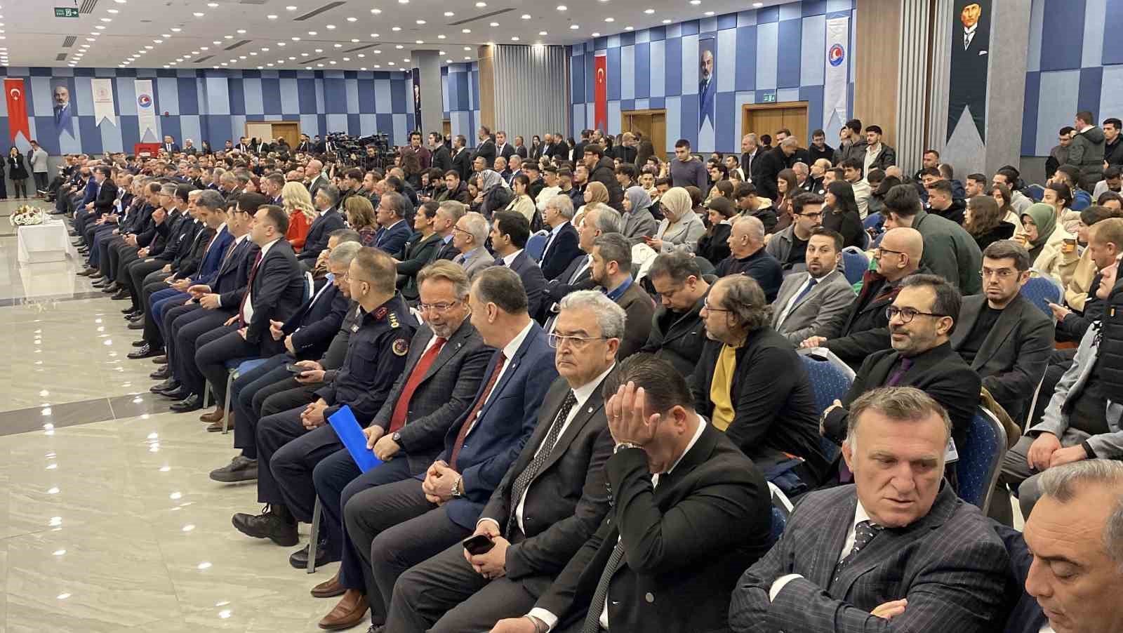 bakan yumakli burdura son 23 yilda 48 milyar liralik destek verdik ve yatirim yaptik rldBkVqh