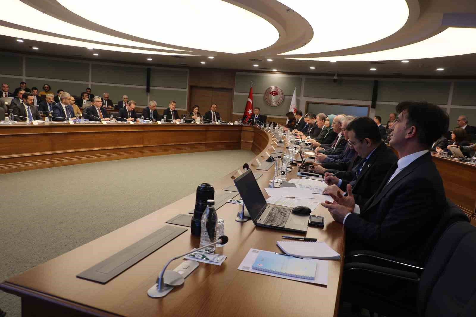 bakan yumakli dilegimiz su kanununun 2026 yili icerisinde tbmmde yasalasmasi ve yururluge girmesi 1 gKW3Ilwu