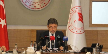 bakan-yumakli-dilegimiz-su-kanununun-2026-yili-icerisinde-tbmmde-yasalasmasi-ve-yururluge-girmesi-EON3qWT8.jpg