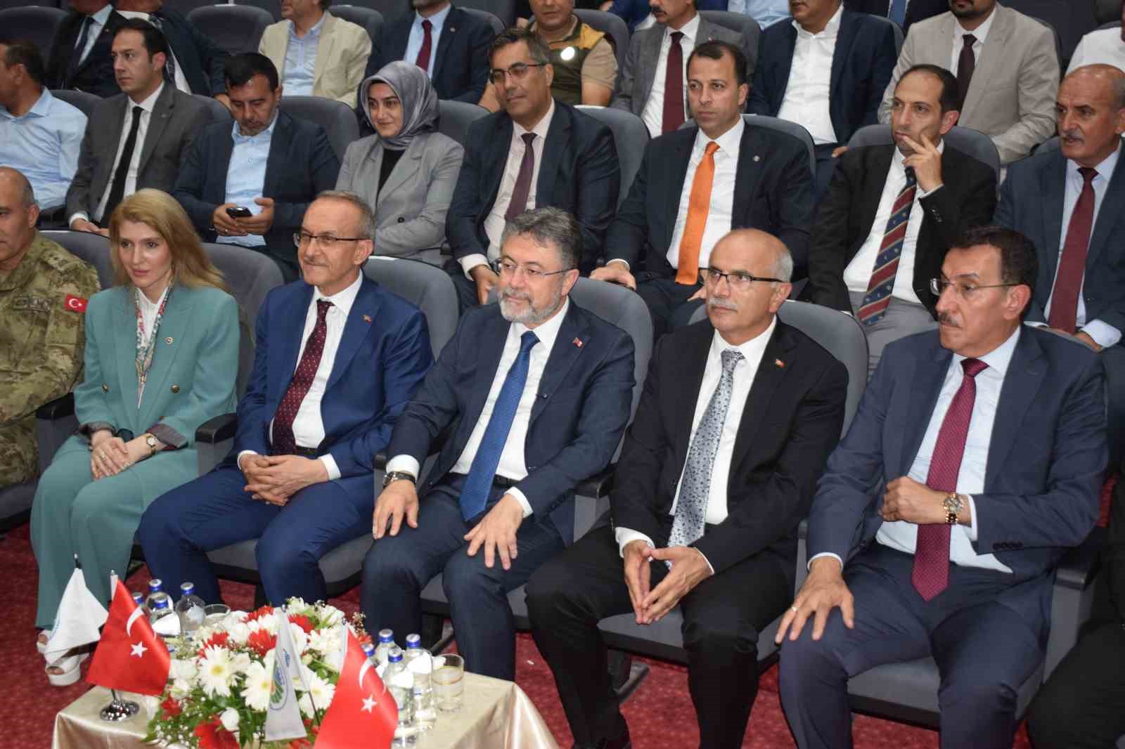 Bakan Yumaklı: "Gıda arz güvenliği artık milli güvenlik meselesi haline gelmiştir" 7 bakan yumakli gida arz guvenligi artik milli guvenlik meselesi haline gelmistir 3 euRtq1RO