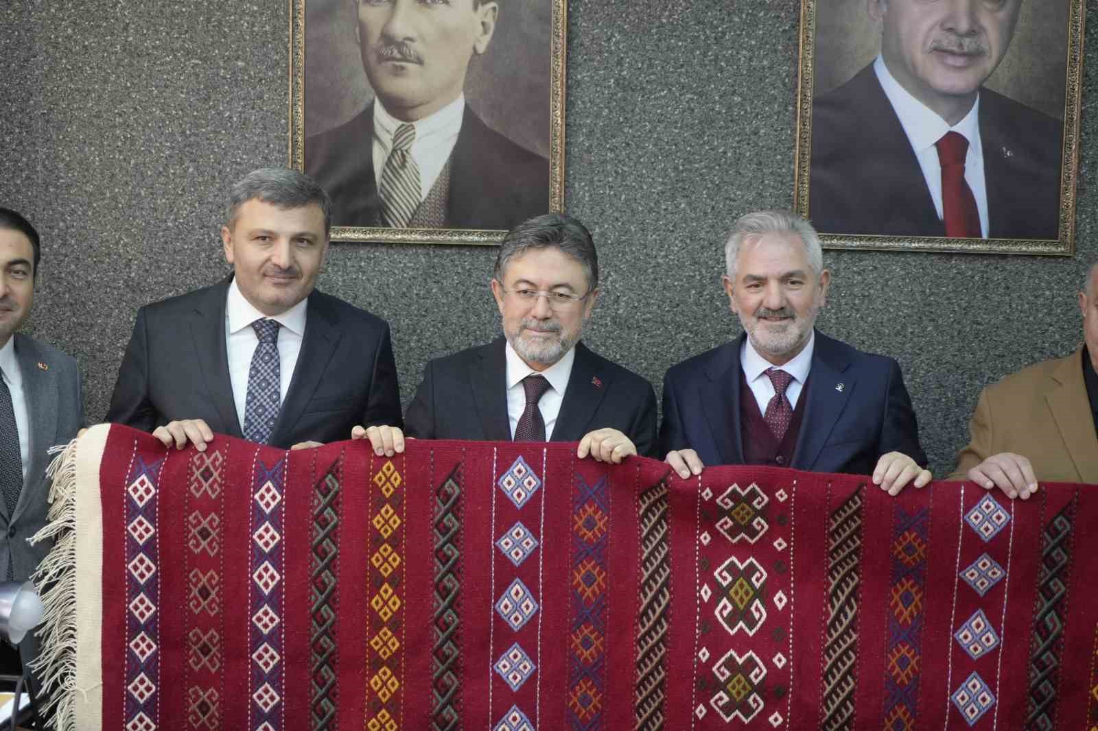 bakan yumakli gubre stoklarimizda herhangi bir problem yok 3 XSYICr9n