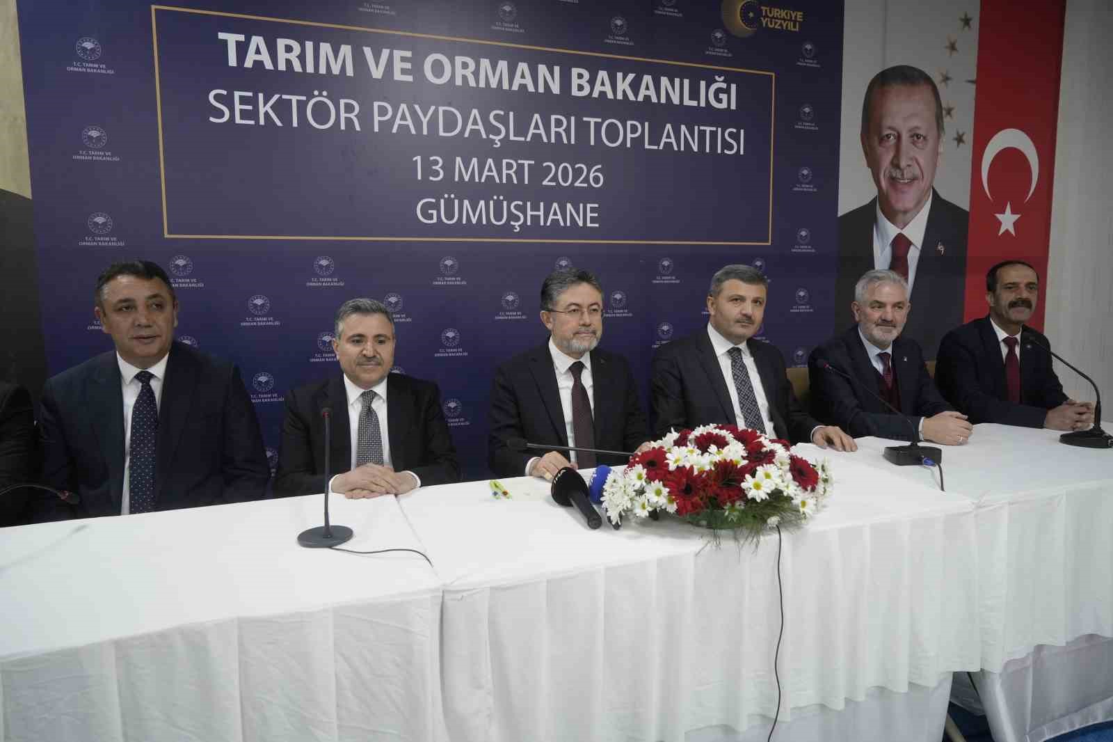 bakan yumakli gubre stoklarimizda herhangi bir problem yok 4 EEpfNV3C