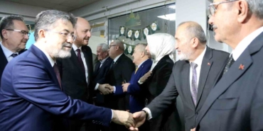 bakan-yumakli-huzurevindeki-kadinlarin-8-mart-dunya-kadinlar-gununu-kutladi-DwI2WSj3.jpg