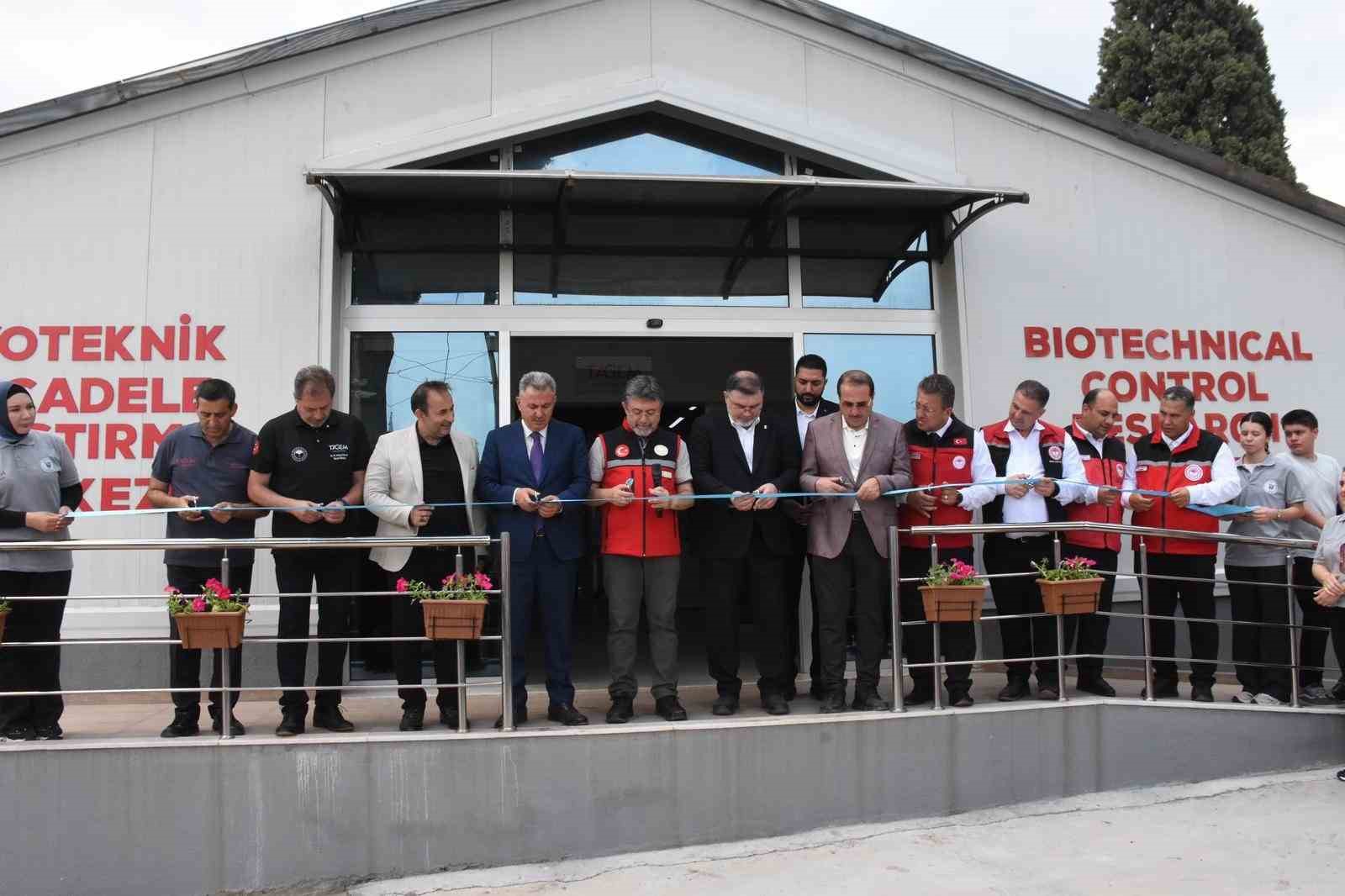 bakan yumakli izmirde biyoteknik mucadele arastirma merkezinin acilisini yapti 1 eNJyXEuc