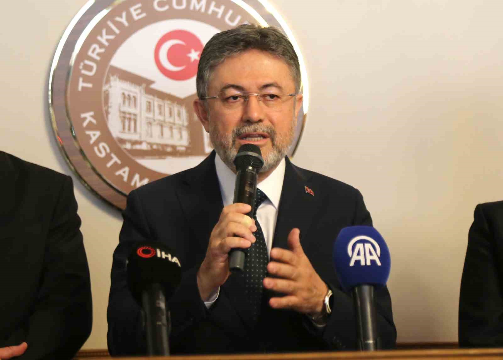 bakan yumakli orman yanginlariyla mucadelenin en onemli unsuru o yanginlarin cikmamasini saglamak 0