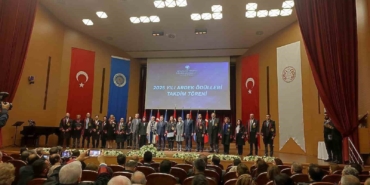bakan-yumakli-tarim-sektorumuzun-gelisiminde-de-bilimsel-bilginin-gucunu-topragin-bereketiyle-bulusturmamiz-gerekiyor-EywRl6Hk.jpg