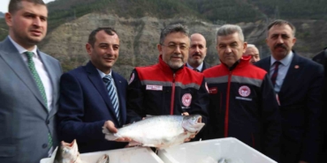 bakan-yumakli-turk-somonu-ihracati-500-milyon-dolara-ulasti-amzDd38w.jpg