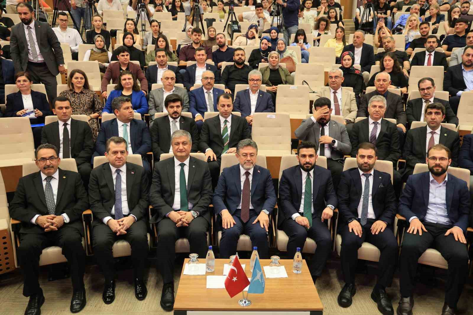 bakan yumakli yiyecek gidaniz yoksa hicbirinin bir onemi olmuyor 0 4VnM5JYC