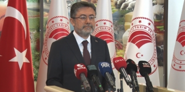 bakan-yumakli-zehirlenen-bocek-ailesi-olayla-ilgili-savcilik-sorusturmasi-buyuk-bir-hassasiyetle-devam-ediyor-E1Yvhquu.jpg