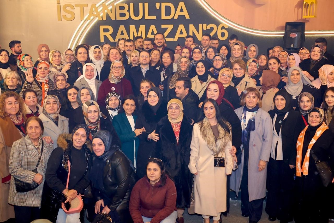 bakanlar akin gurlek ve yusuf tekin ates basinda vatandaslarla bulustu 3 XPnF39EI