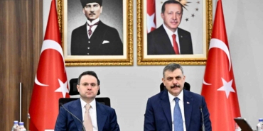 bakanlar-gurlek-ve-ciftci-dolandiricilikla-mucadele-merkezi-projesini-gorustu-hhFM2mT2.jpg