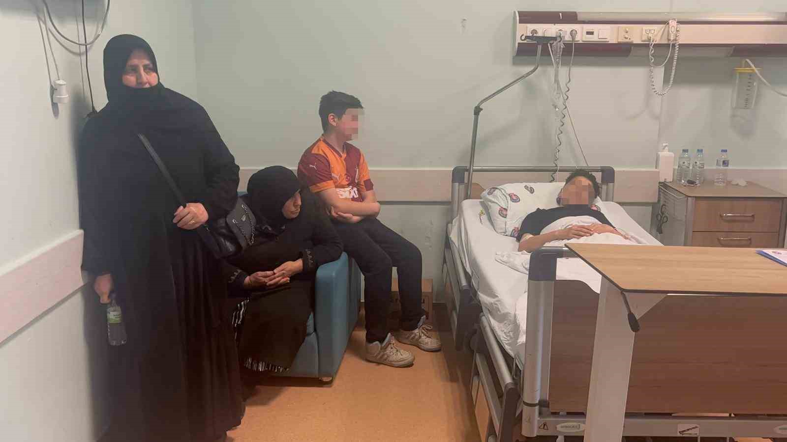 bakanlar yarali ogrencileri ziyaret etti 8 NKNgKyTk