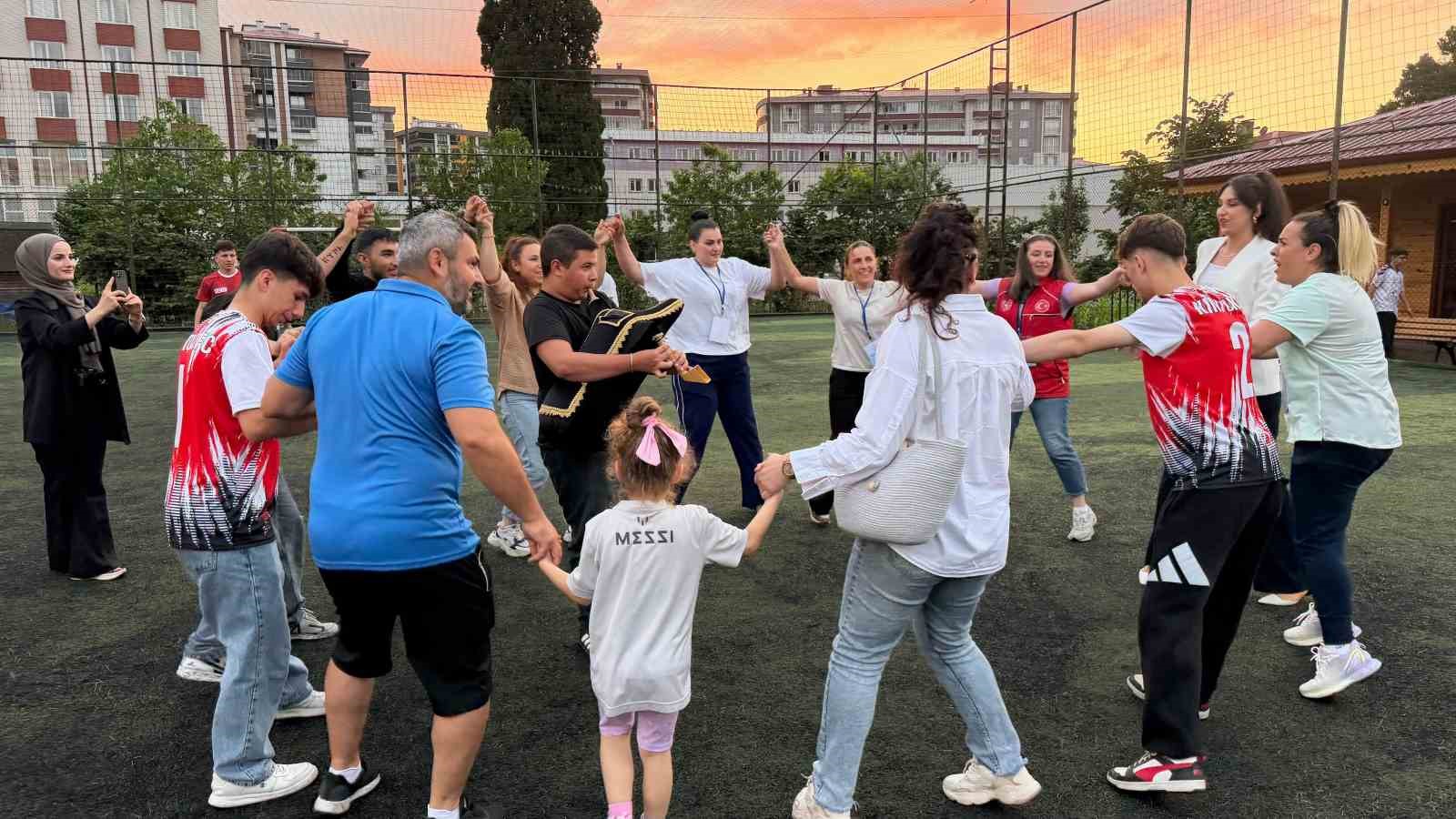 bakanligin pilot spor projesi artvinde gencleri sahaya indirdi 2 UZE26LXl