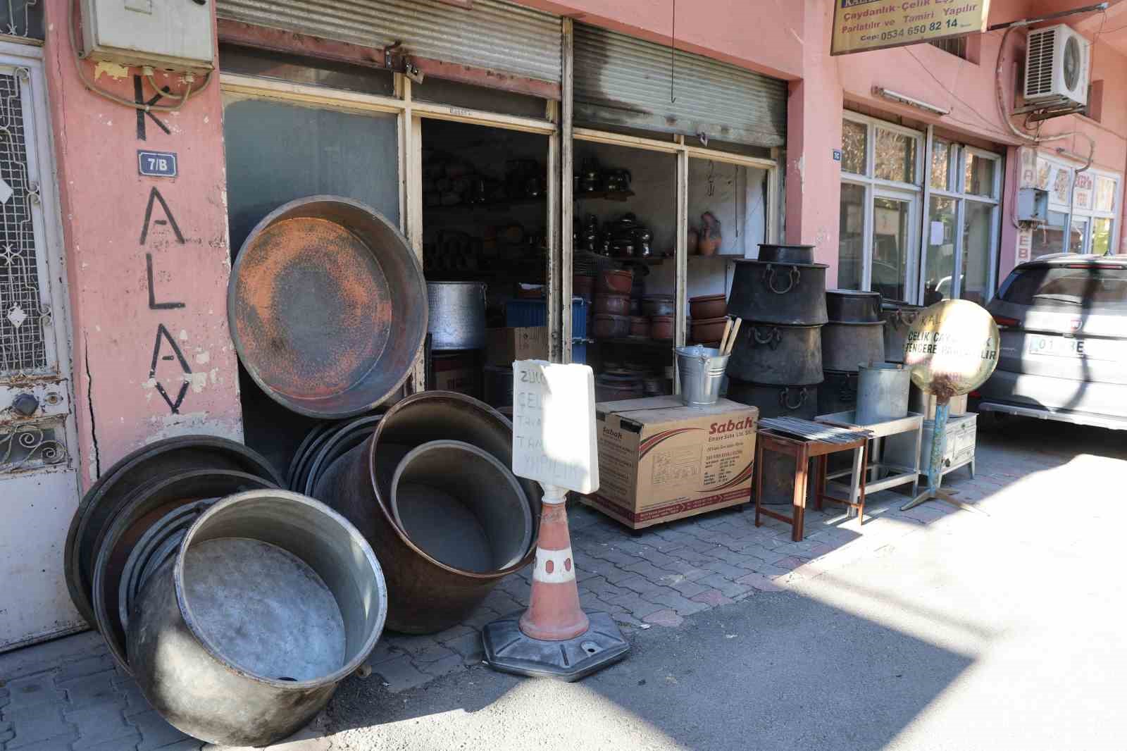 Bakırcılar Çarşısı’nda zamana direnen son ustalar 12 bakircilar carsisinda zamana direnen son ustalar 8 alTItwC8