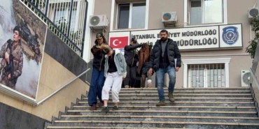 bakirkoyde-2-kadin-girdigi-iki-farkli-evden-1-milyon-tlyi-bulan-ziynet-esyalari-caldi-cGeUBuNg.jpg
