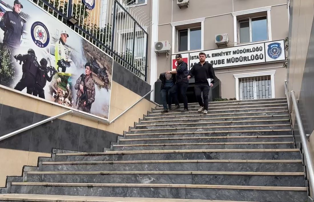 bakirkoyde akil almaz 40 bin dolarlik saat hirsizligi kamerada 2 ERmdtq3J