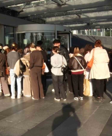bakirkoyde-alisveris-cilginligi-1WP5PlZ5.jpg