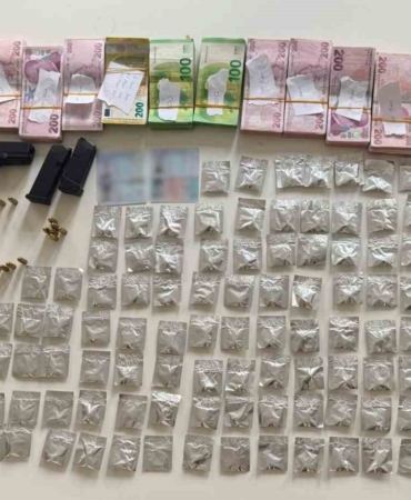 bakirkoyde-otomobilde-uyusturucu-duzenegi-4-supheli-tutuklandi-a1RCxYg6.jpg