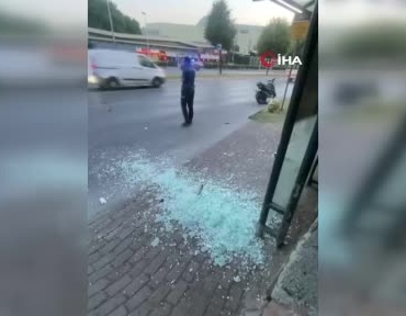 bakirkoyde-otomobille-carpisan-motosikletin-surucusu-hayatini-kaybetti-zjrVdlEv.jpg