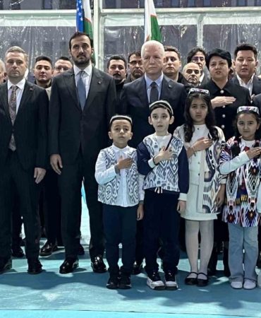bakirkoyde-ozbekistan-devlet-okulunun-yapima-yonelik-toren-duzenlendi-BGL39elB.jpg