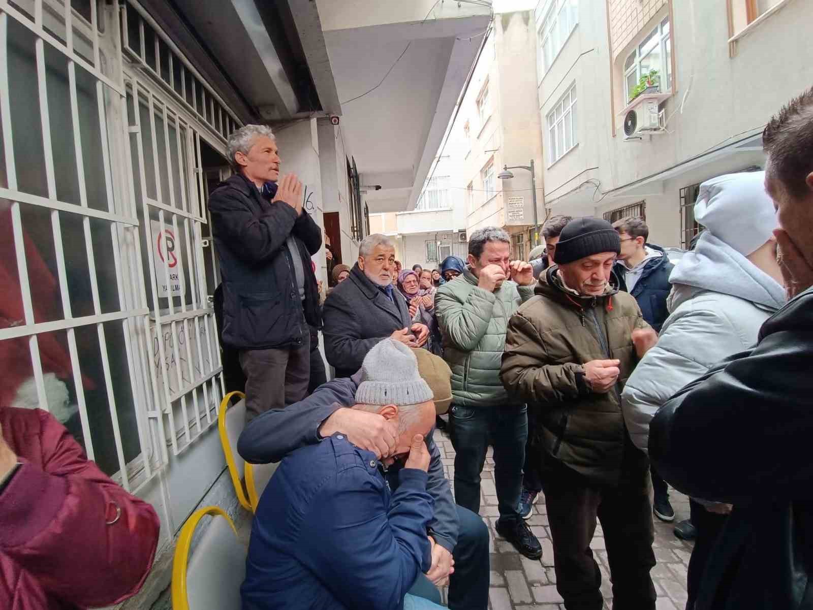 bakirkoydeki motosiklet kazasinda agir yaralanan genc kiz 20 gun sonra hayatini kaybetti 1