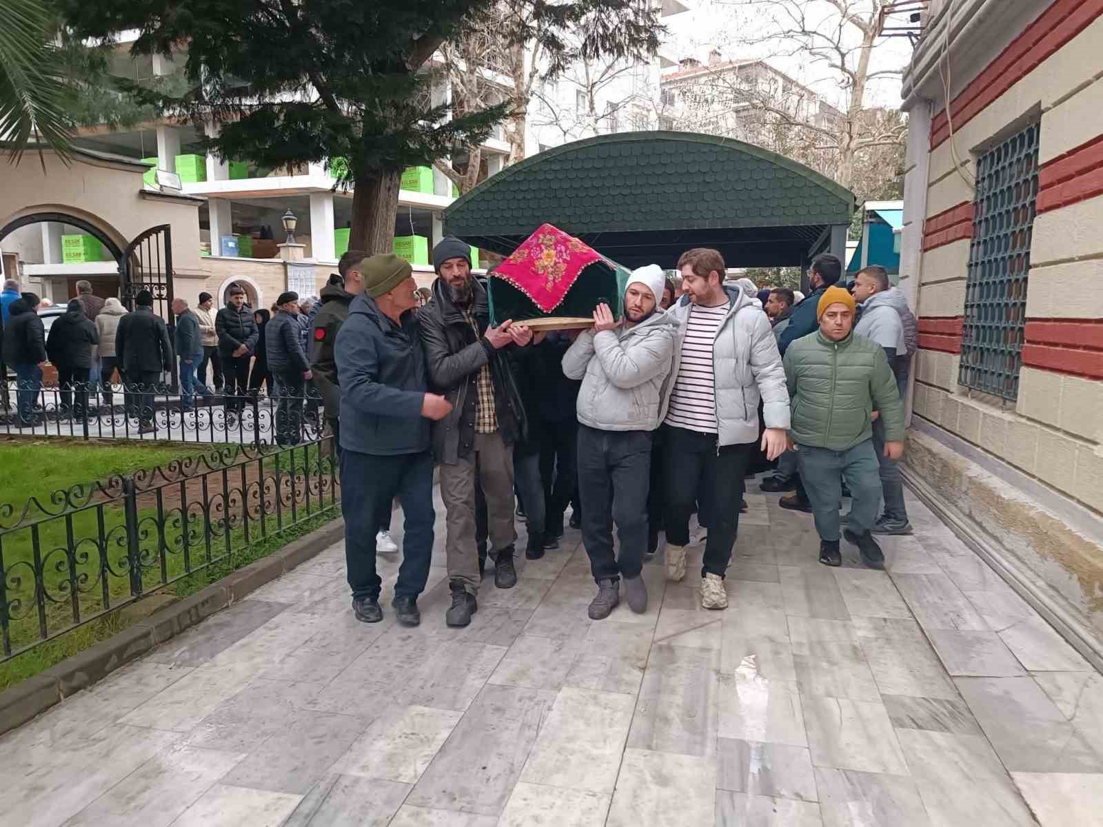 bakirkoydeki motosiklet kazasinda agir yaralanan genc kiz 20 gun sonra hayatini kaybetti 2 vdOMzYiA
