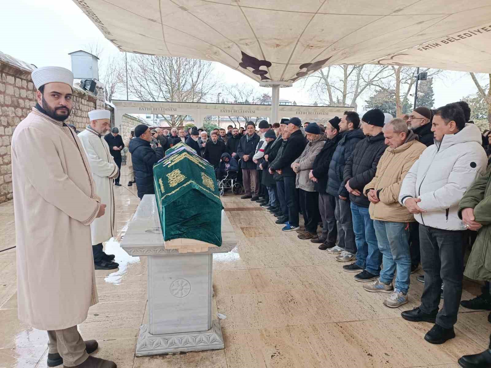 bakirkoydeki motosiklet kazasinda agir yaralanan genc kiz 20 gun sonra hayatini kaybetti 4 uAnaQ9lj